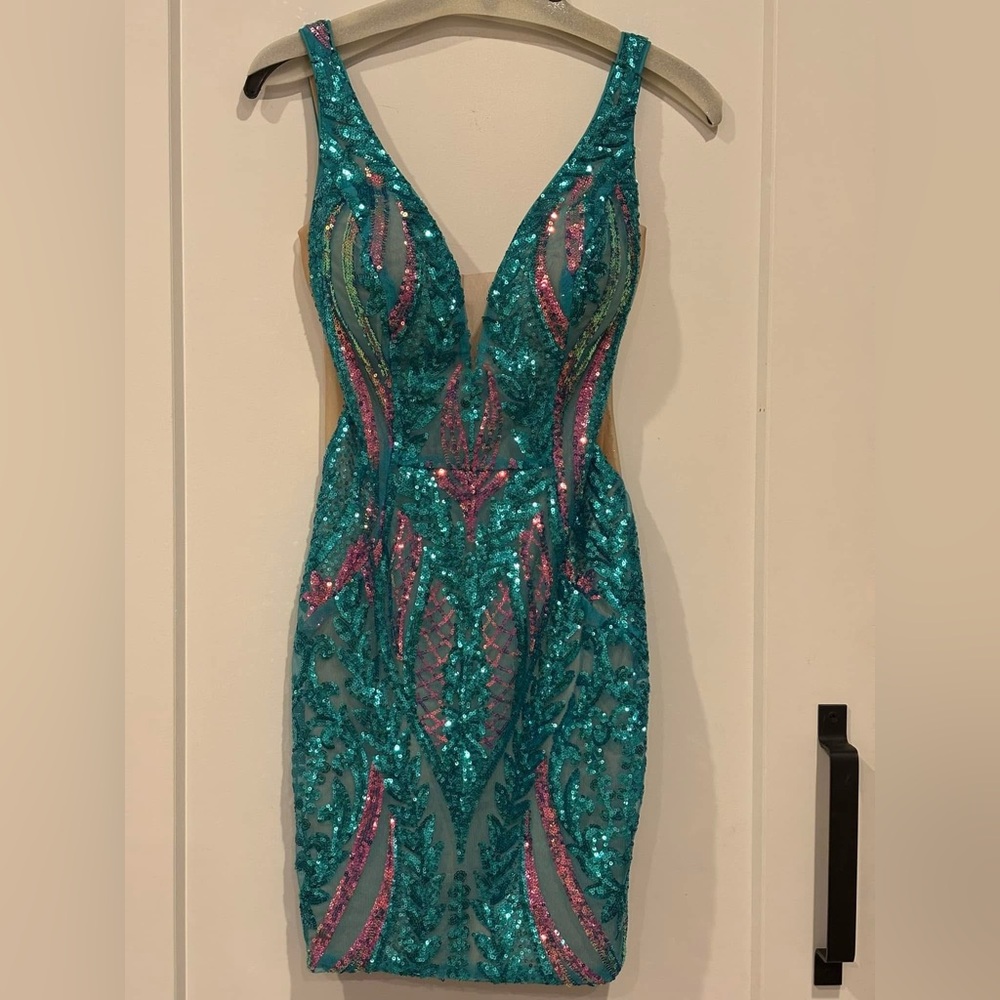 Gorgeous JOVANI Iridescent Prom Dress!